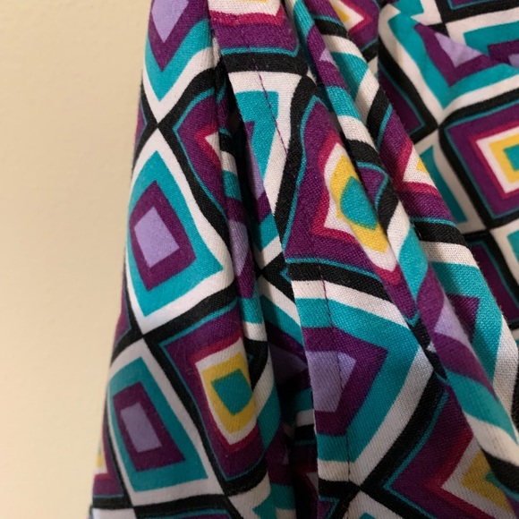 LULAROE Skirt with pockets size Medium - Picture 8 of 13